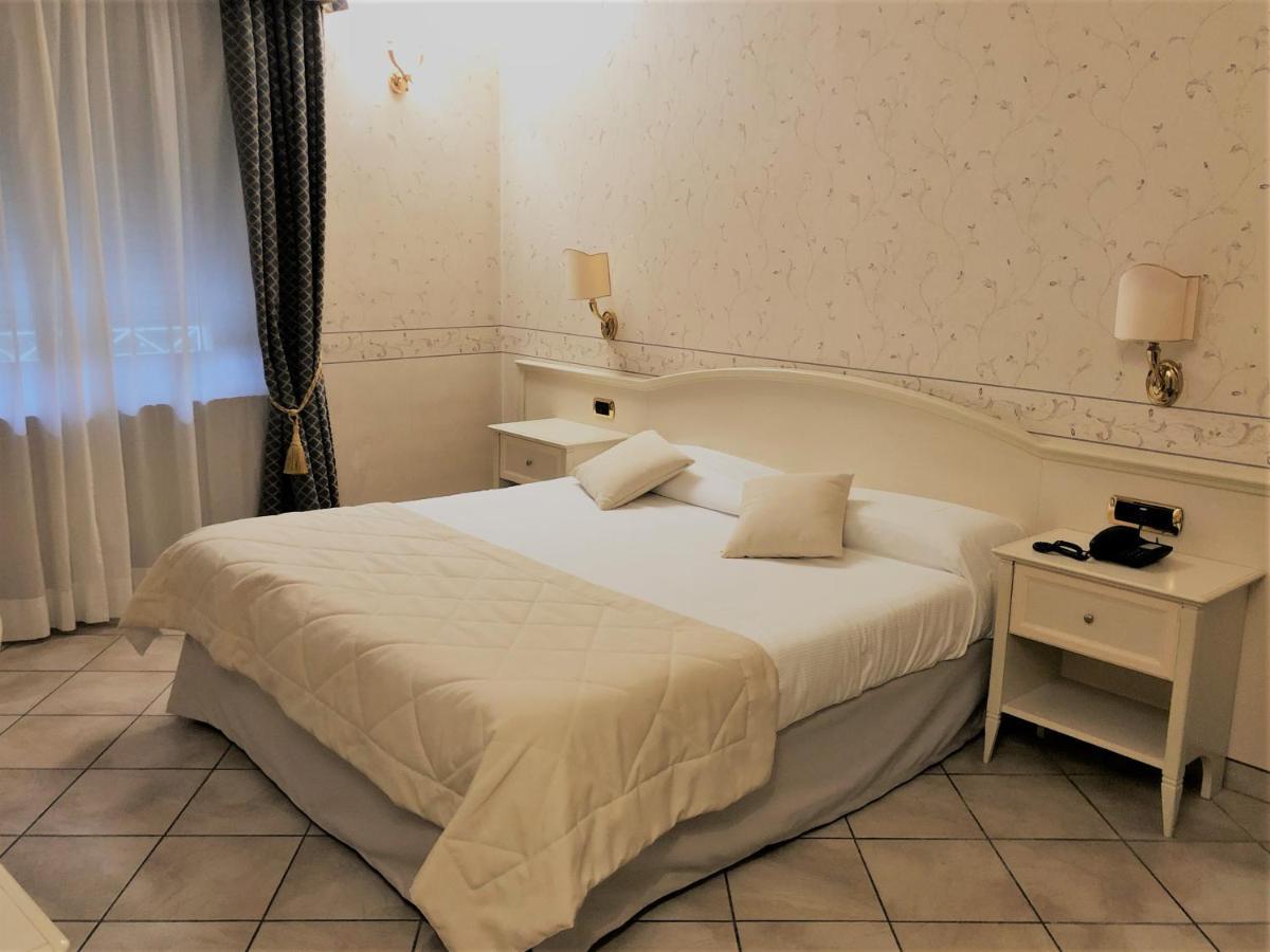 Hotel La Noce Кивасо Екстериор снимка