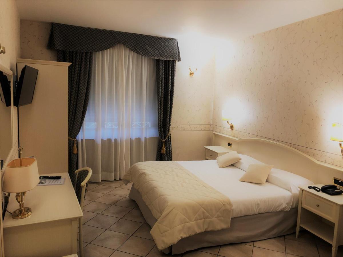 Hotel La Noce Кивасо Екстериор снимка