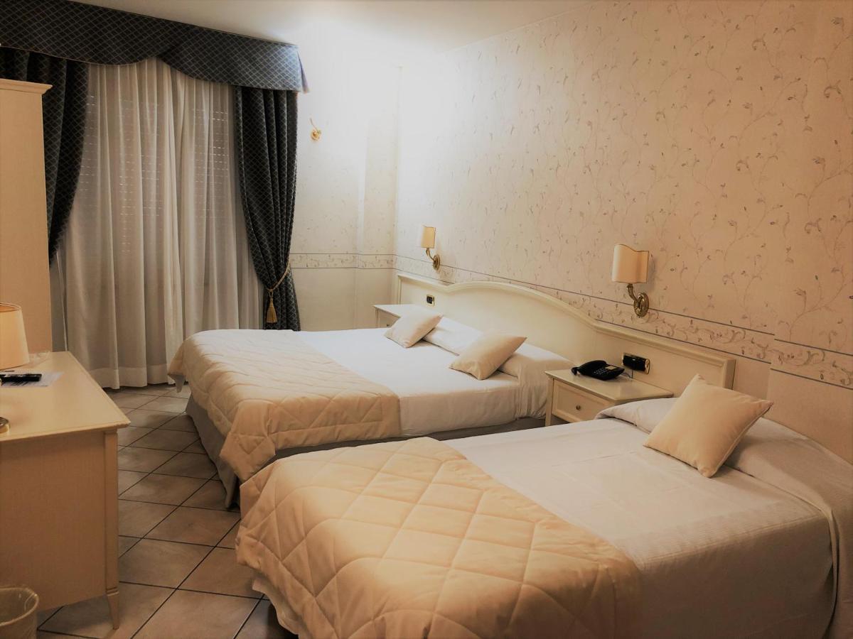 Hotel La Noce Кивасо Екстериор снимка
